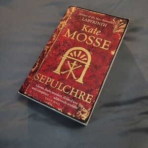✨️3/$25✨️ Kate Mosse 'Sepulchre' Paperback Book
